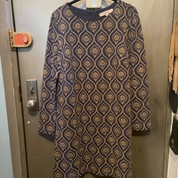 Retro Medallion Jacquard Puff Sleeve Shift Dress - Picture 2 of 16